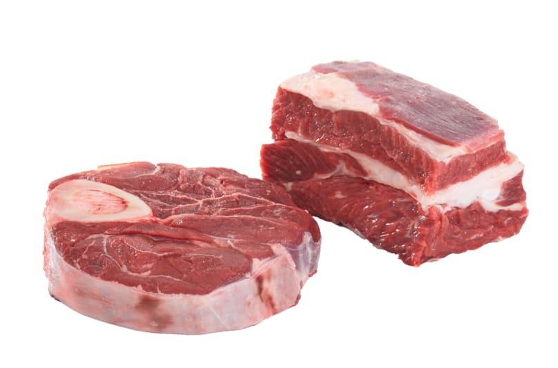 Jungbullen-Suppenfleisch* oder -Beinscheiben*