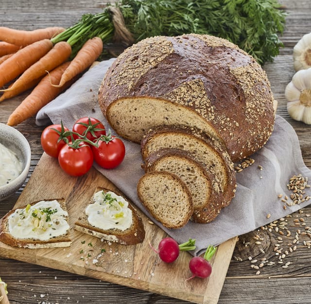 Ab Donnerstag erhältlich: ¹Urkulturkorn Brot 