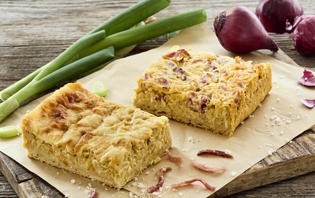 Ab Donnerstag erhältlich: ¹Zwiebelschnitten nach Wahl