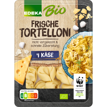 Frische Tortelloni oder Gnocchi