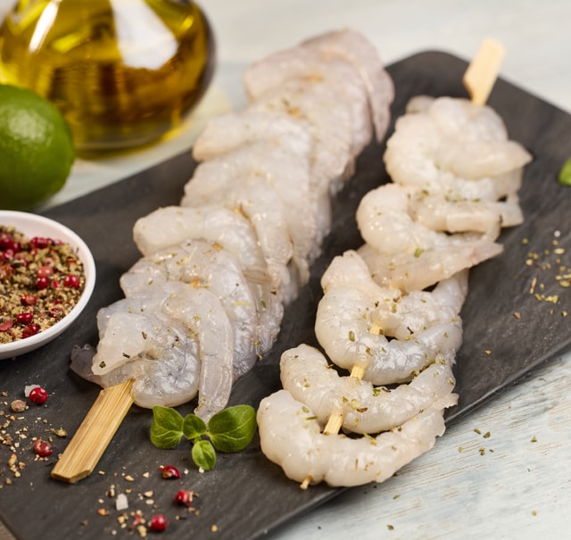 Donnerstag bis Samstag: ²Garnelenspieße 