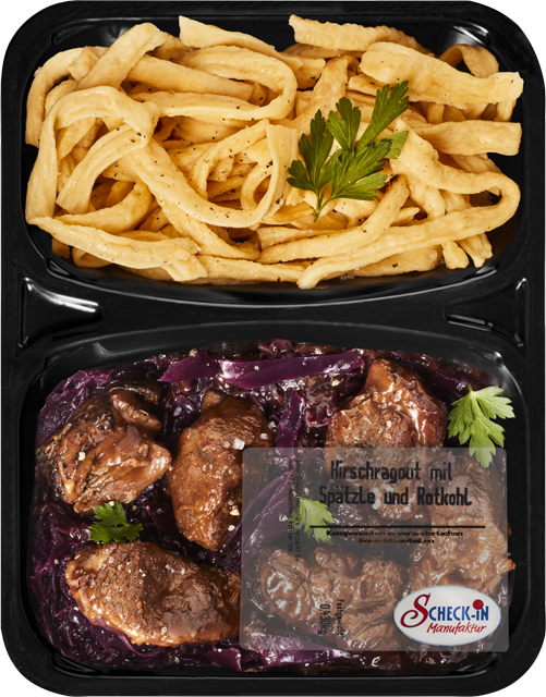Hirschragout mit Spätzle und Rotkohl 