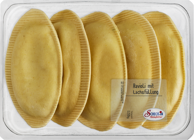 Raviolone mit Lachsfüllung