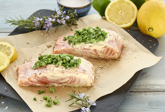 Donnerstag bis Samstag: ²Lachsfilet mit Spargel